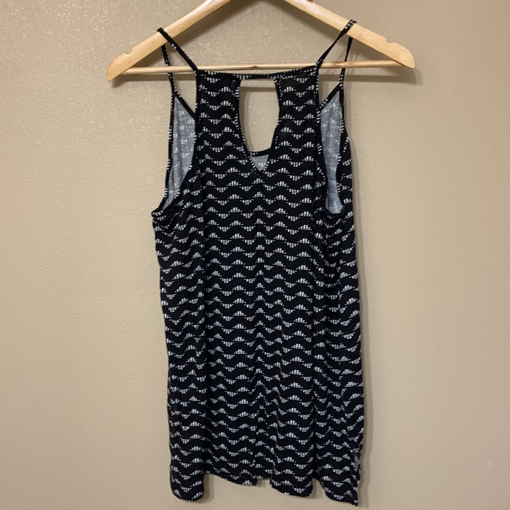 Old Navy Tank Top - Picture 3 of 6